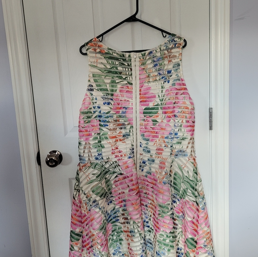 Floral size 18w dress - Picture 2 of 5